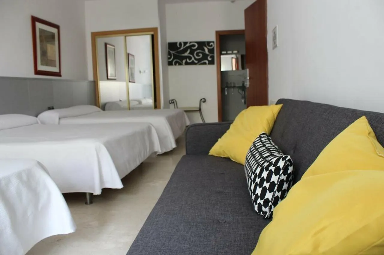 Abril Nerja Hotel 2*,  Spanien