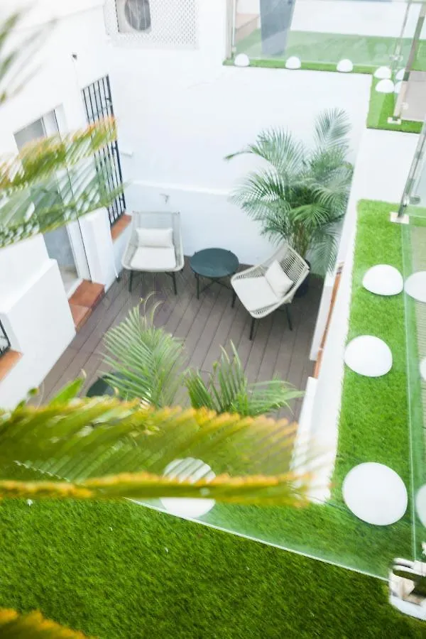 Hotel Abril Nerja 2*,