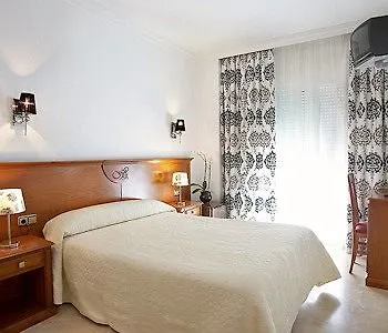 Hotel Abril Nerja